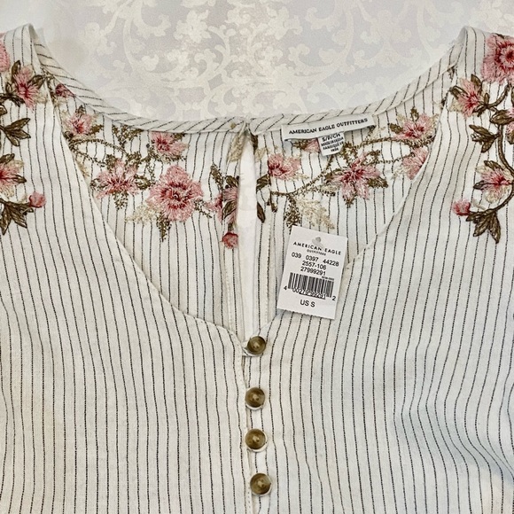 American Eagle Embroidered Romper - Picture 4 of 4